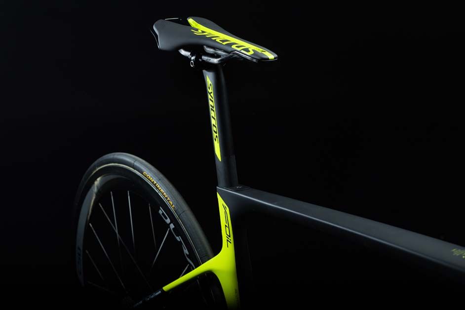 GreenEdge teams become Orica-Scott as new kits unveiled - Gallery