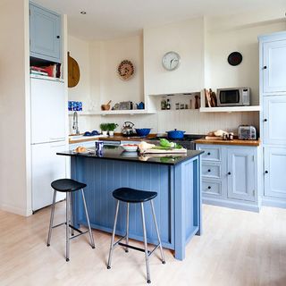 tongue and groove splashback kitchen