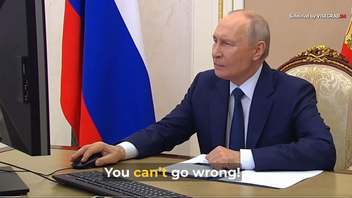 Putin votes, slowly