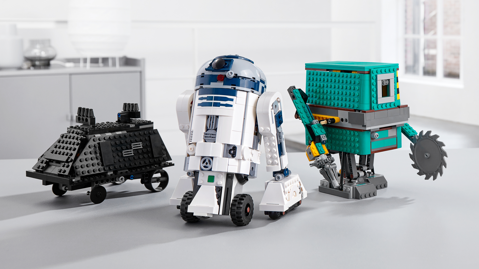 Hands on with Lego s new Star Wars droid set that teaches kids to