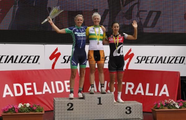 Elite women's short track podium (l-r): Jenny Fay, Katherine O'Shea, Rowena Fry