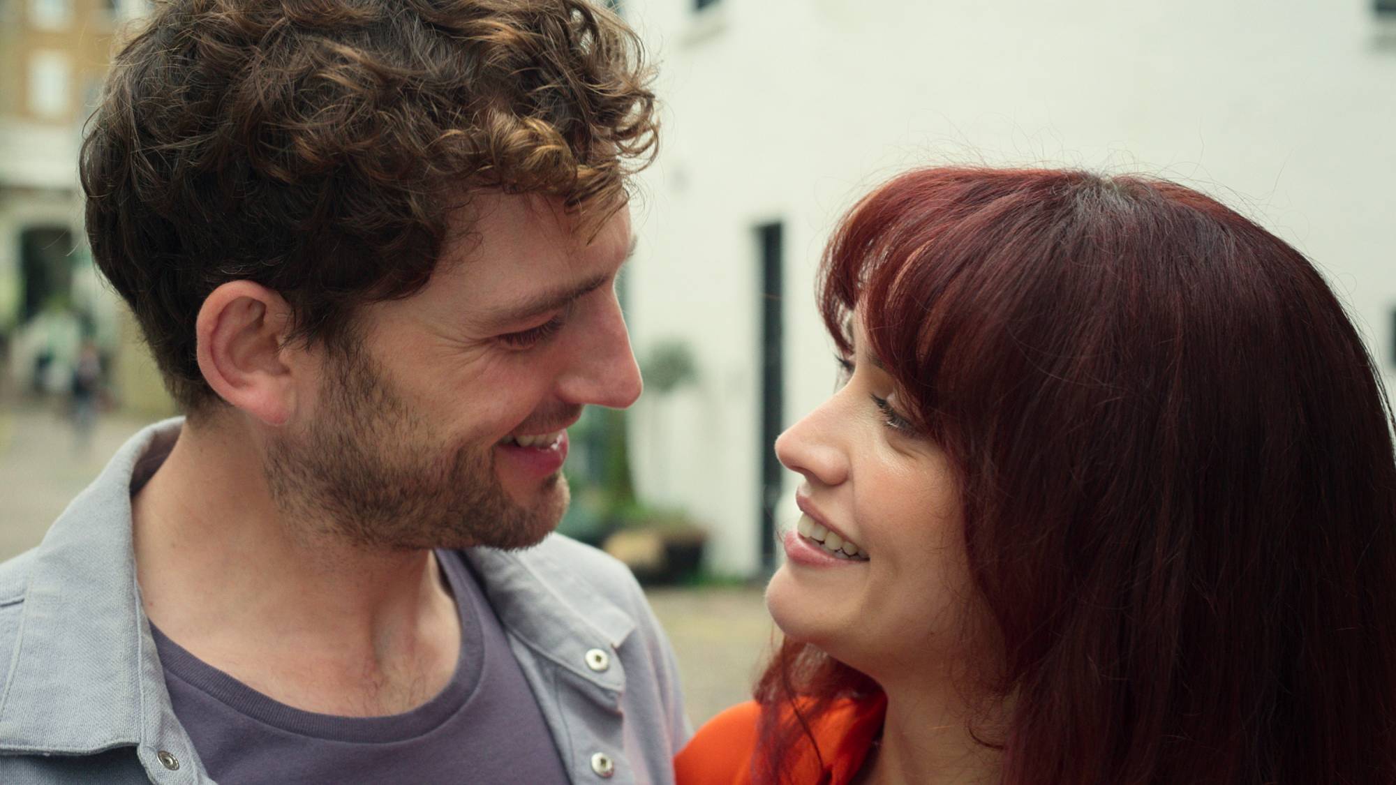 Laurie Davidson and Olivia Cooke in "The Girlfriend" on Prime Video