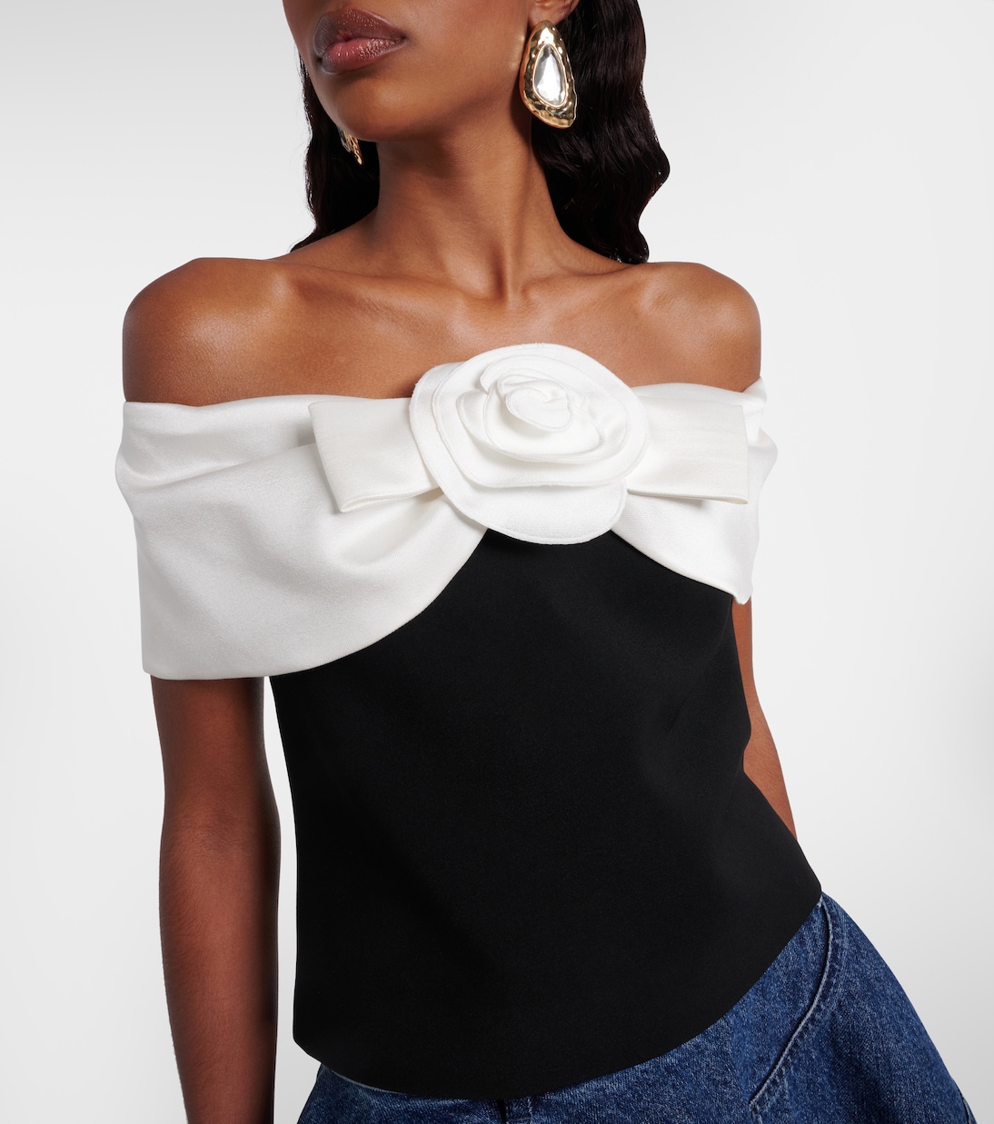 Floral-Appliqu&amp;eacute; Off-Shoulder Cr&amp;ecirc;pe Top