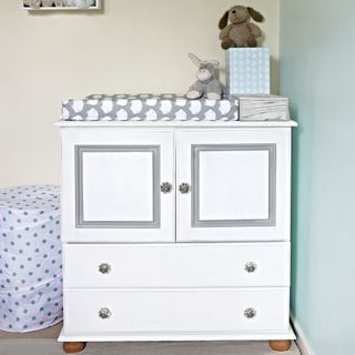 Neutral nursery with furniture upcycle
