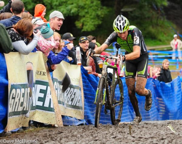 Ryan Trebon (Cannondale p/b Cyclocrossworld.com) with a 30-second lead late in the race
