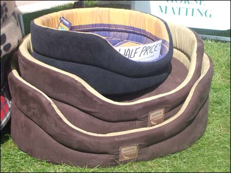 dogbeds.jpg