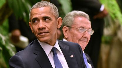 160322-obama-castro.jpg