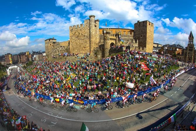 The Castle in Ponferrada was a popular spectator location during the world championships