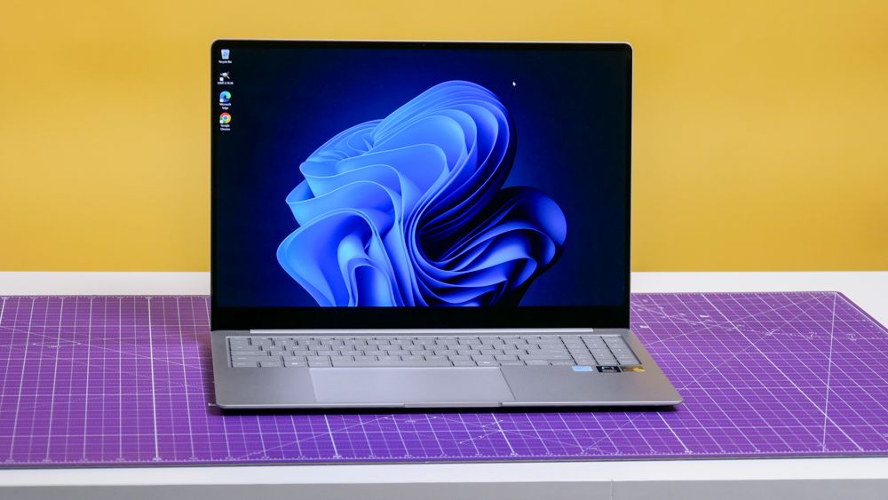 Samsung Galaxy Book 4 Edge review: A big and beautiful Copilot+ PC ...