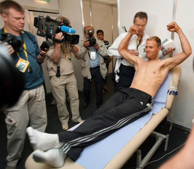 Hushovd welcomes everyone to the gun show