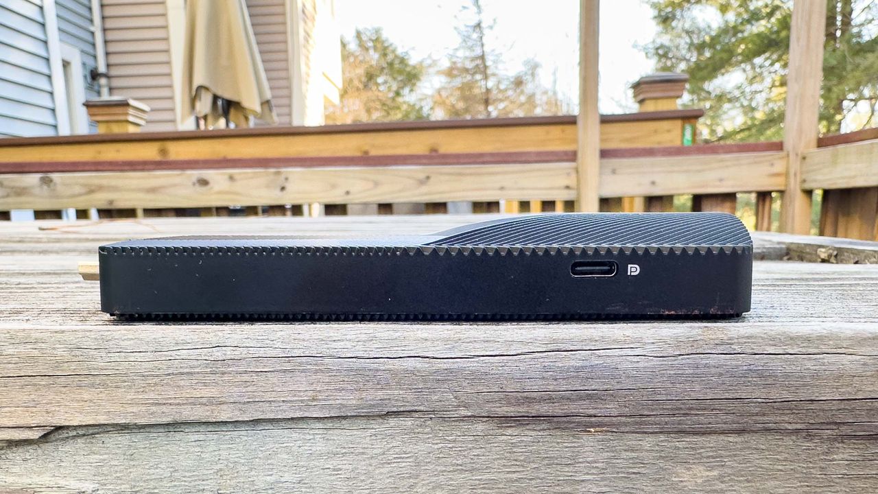 Side view of Azulle Access4 Pro on table