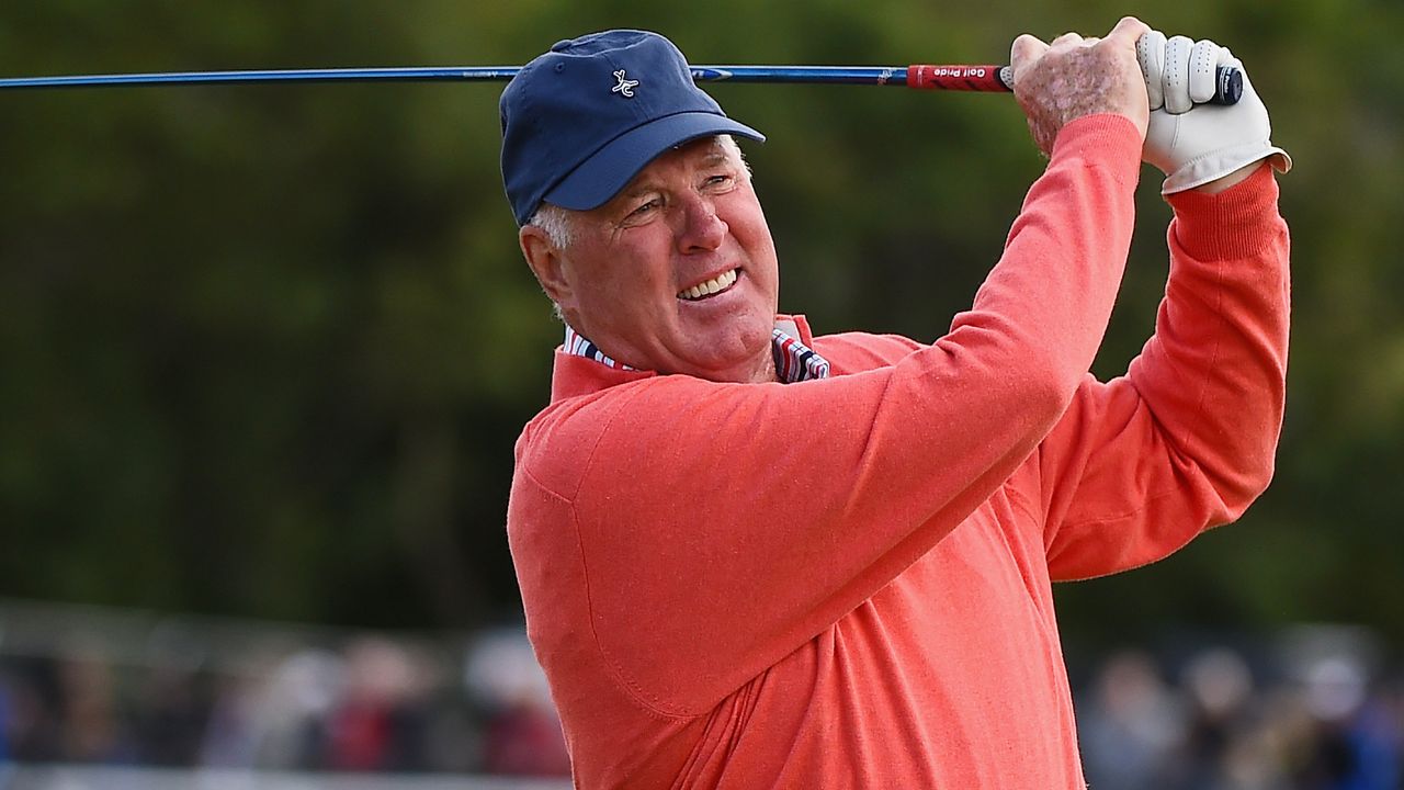 Tom Weiskopf takes a shot during the Champion Golfers&#039; Challenge ahead of the 2015 Open at St Andrews