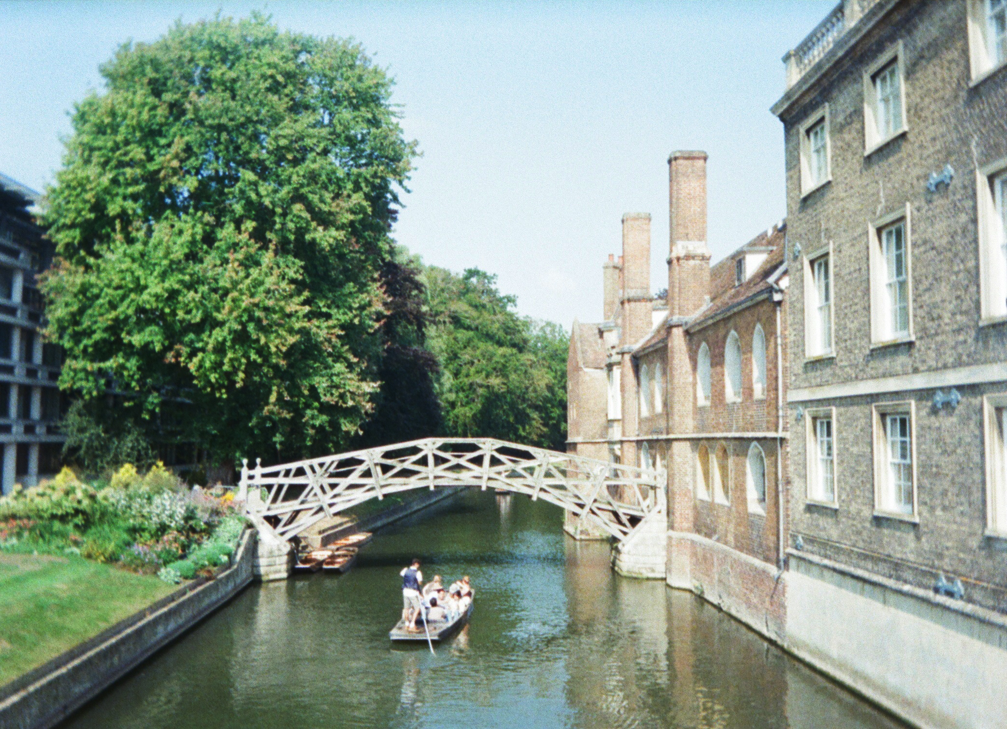 Photo of a bridge in Cambridge taken with the Kodak Ektar H35 half frame camera