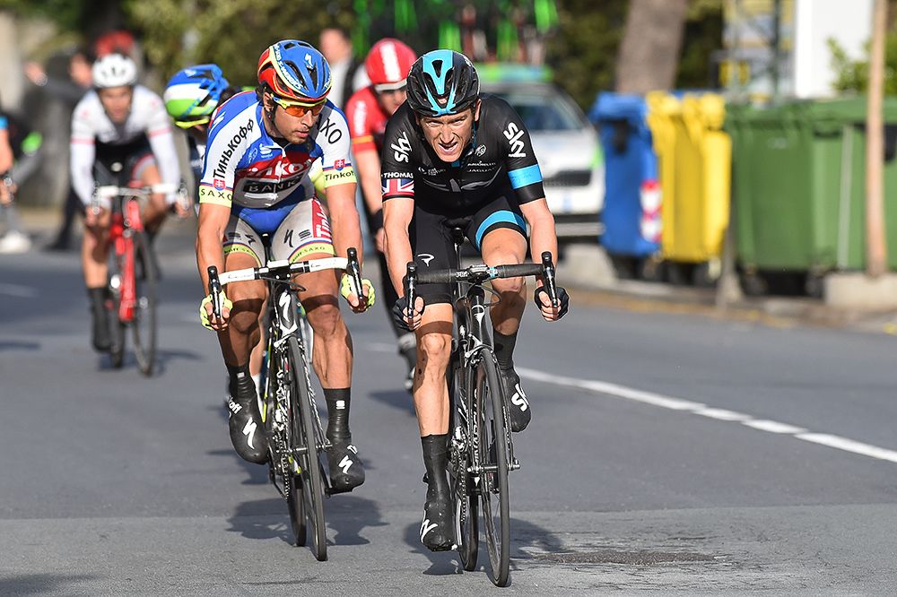 Peter Sagan marks Geraint Thomas.
