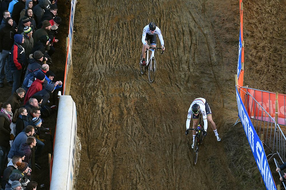 Wout Van Aert on the descent