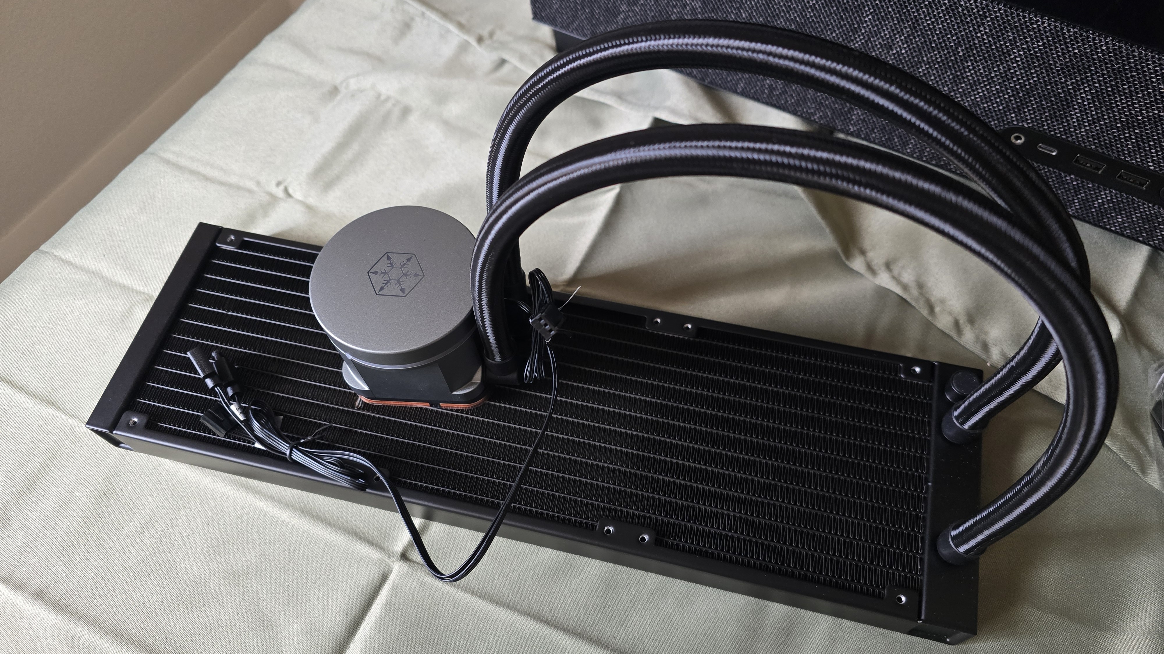 سيلفرستون آيس ميست برو 360 برو