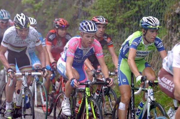 Cadel Evans (BMC Racing Team), Damiano Cunego (Lampre-Farnese Vini) and Vincenzo Nibali (Liquigas-Doimo)