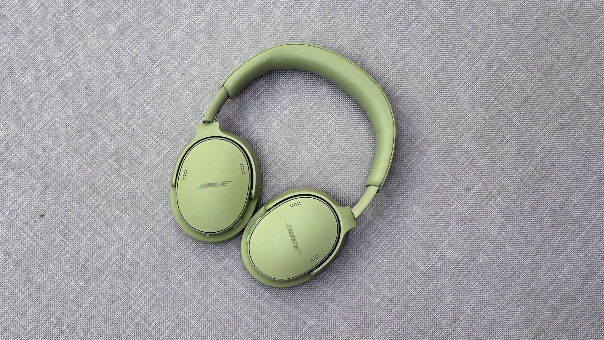 After a month testing Bose's new premium headphones, I would recommend them — but I'd recommend waiting more