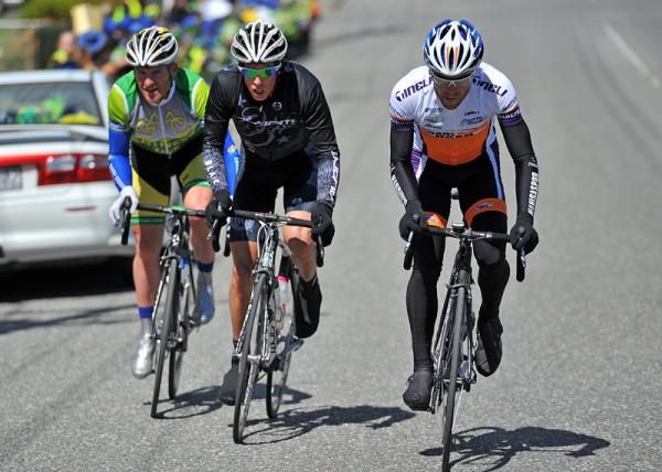 Three riders have slipped off the front, Jeremy Yates (Share the Road) , Daniel Barry (Pure Black Racing) and Gordon McCauley (Barry Stewart Builders / Gordon McCauley Racing)