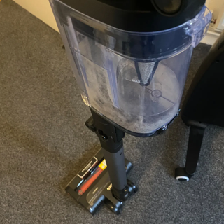 Shark Stratos vacuum cleaner in action