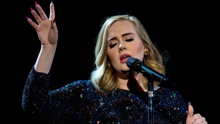 Adele 30 vinyl - Adele performs on stage at Hallenstadion on May 17, 2016 in Zurich, Switzerland.