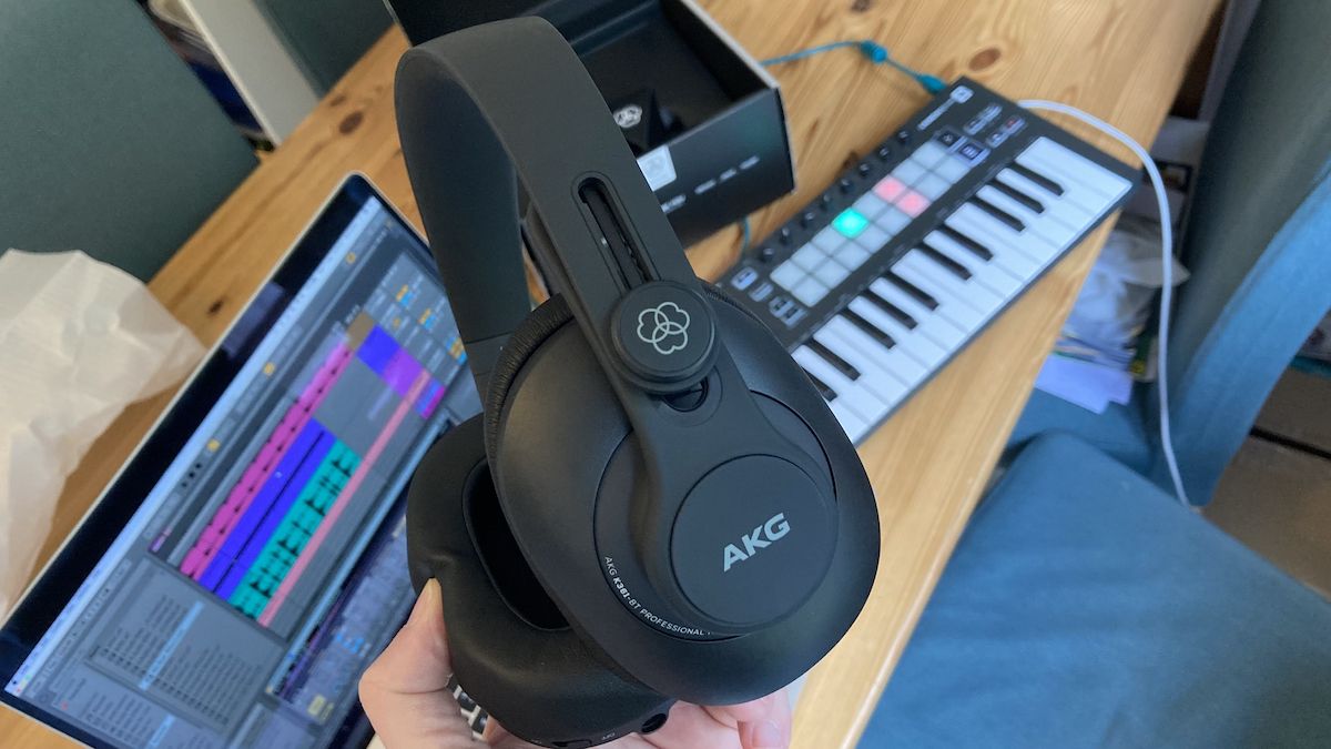 AKG K-361 BT headphones review