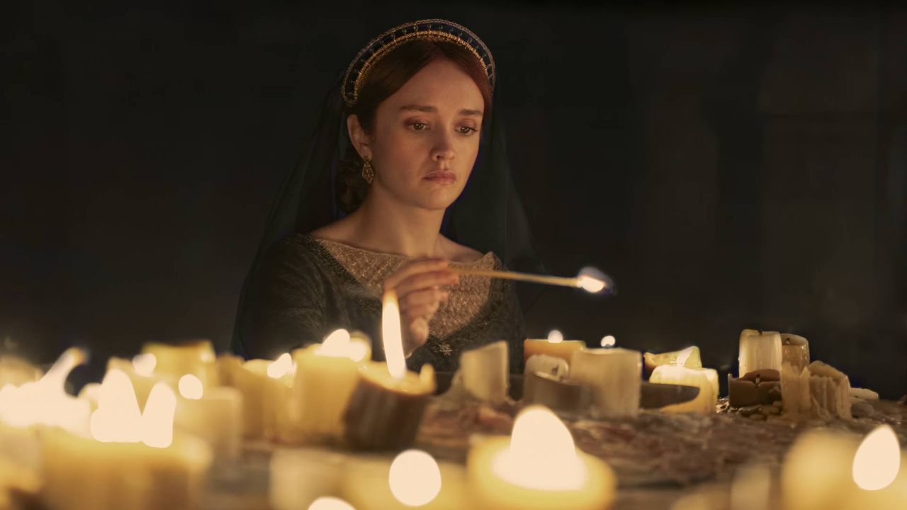 House of the Dragon star Olivia Cooke addresses the show's backlash: Some of the fans have been ****ing horrible to our cast House of the Dragon star Olivia Cooke addresses the show's backlash: Some of the fans have been ****ing horrible to our cast