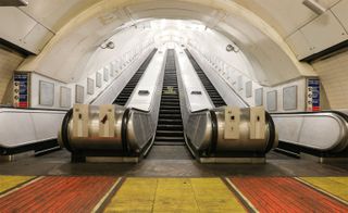 Jubilee line platform in Charing Cross Underground station