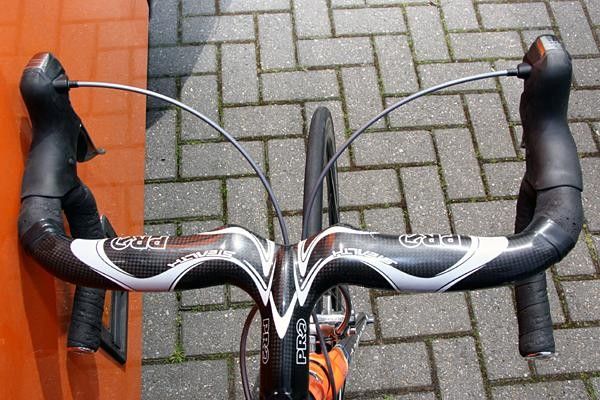 One-piece carbon stem and handlebar from Dutch company PRO.