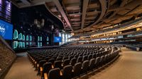 L2 and L2D arrays deliver exceptional intelligibility and coverage throughout Willow Creek’s massive 7,200-seat auditorium.