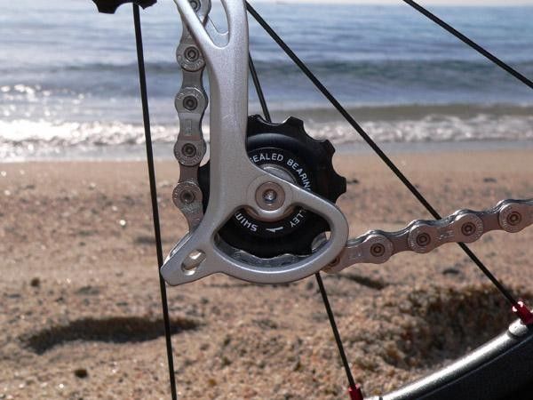 Shimano will continue to use a sealed cartridge bearing