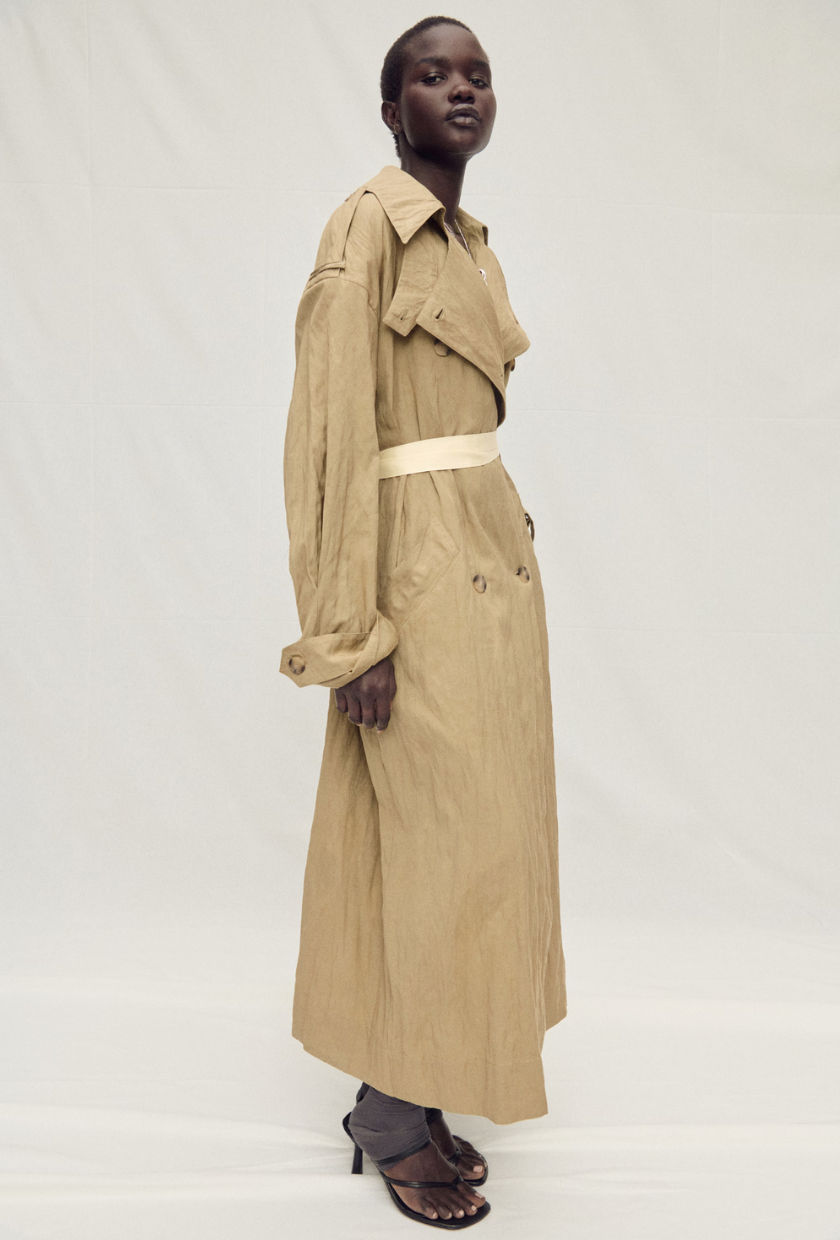 An image of a Mango trench.