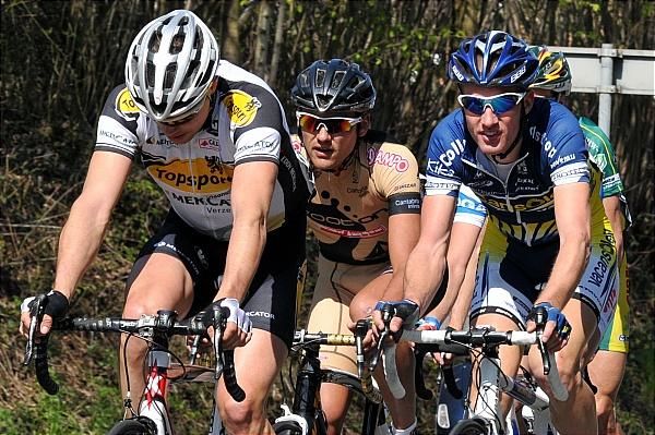 The breakaway at kilometre 80