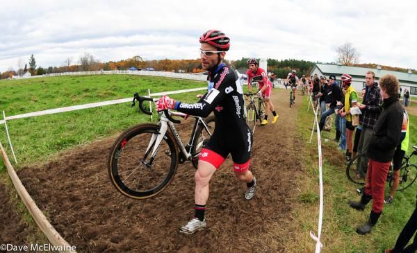 Justin Lindine (Bikereg.com) at the barriers with McNicholas close behind