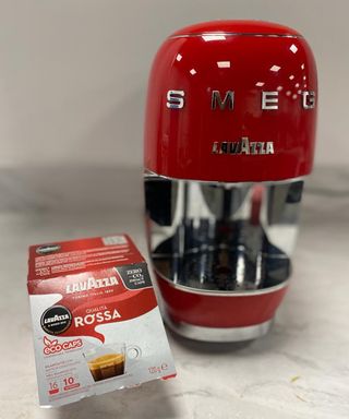Smeg Lavazza A Modo Mio espresso coffee machine with Rosso eco coffee pod capsules