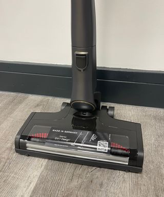 Miele Triflex HX2 Pro closeup of the floorhead in Future test center