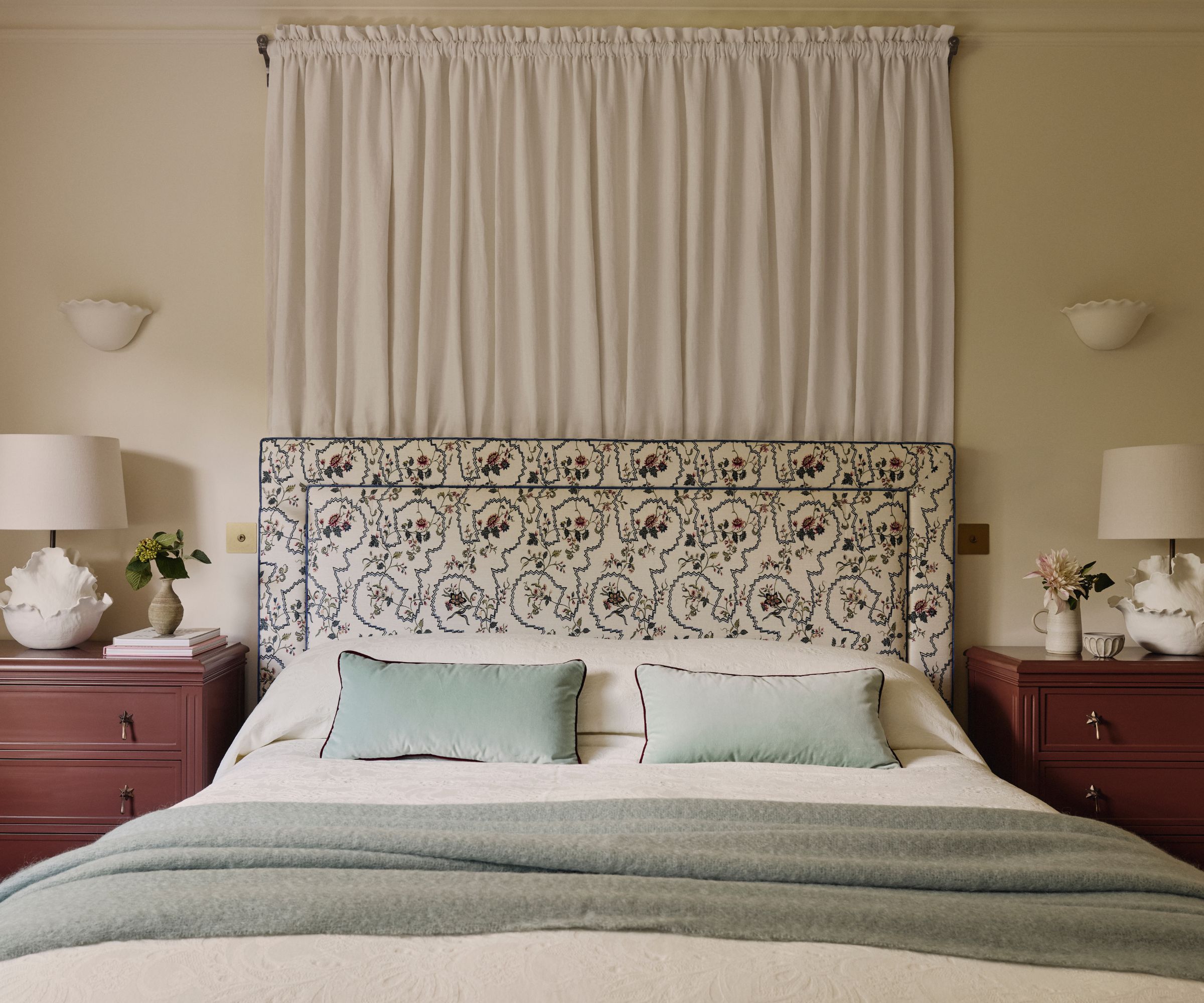 a neutral cozy bedroom in london by Emma Ainscough