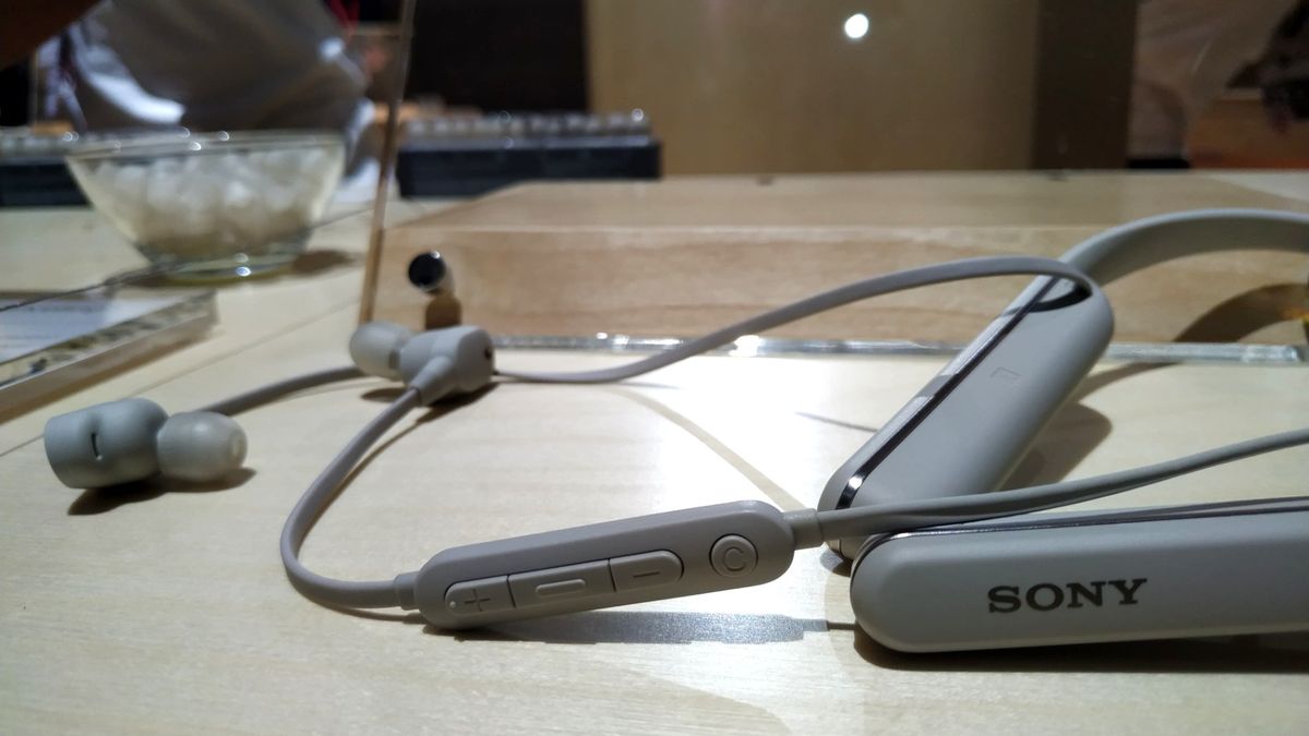 Hands On Sony Wi 1000xm2 Wireless Headphones Review Techradar