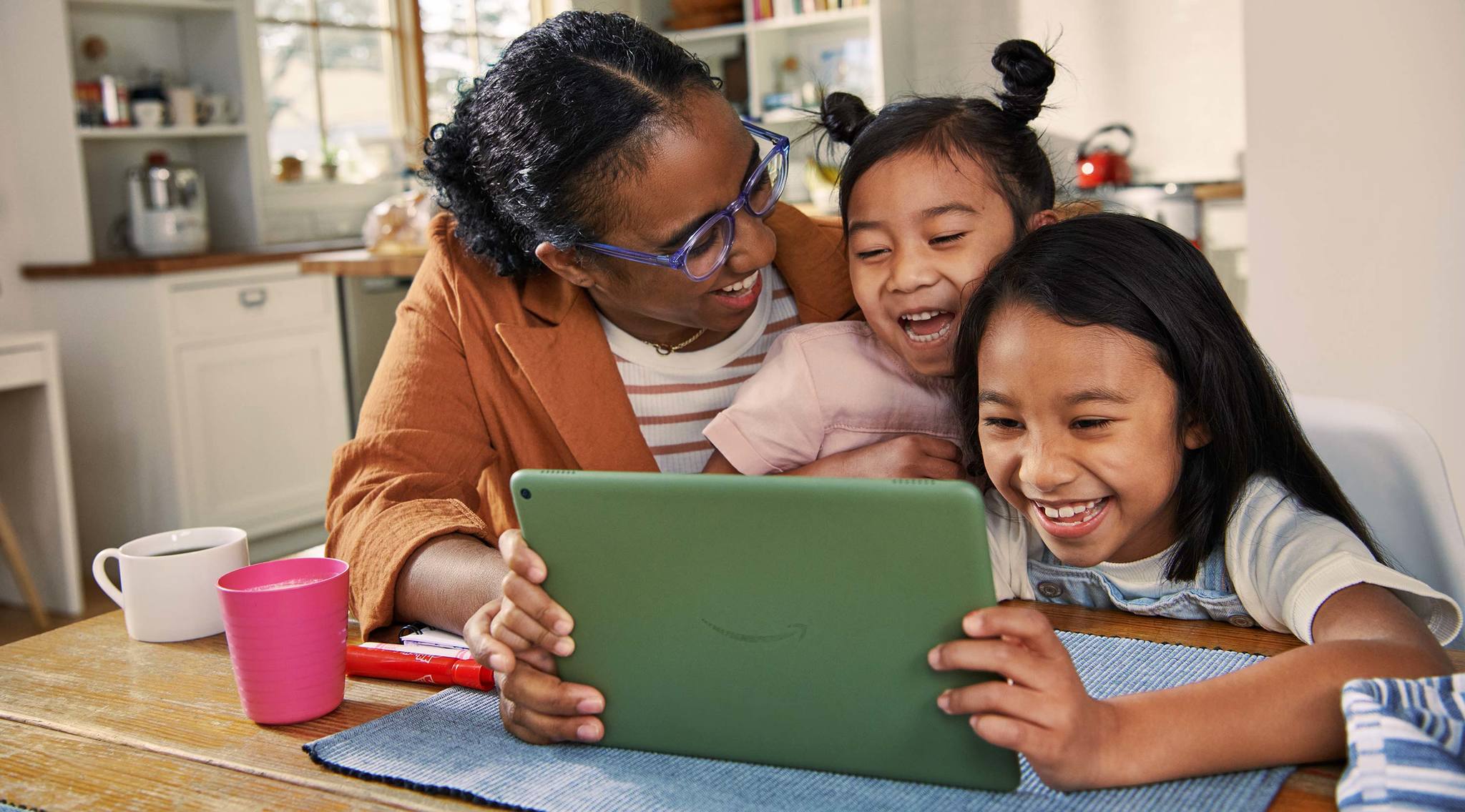 Amazon Fire HD 10 Lifestyle