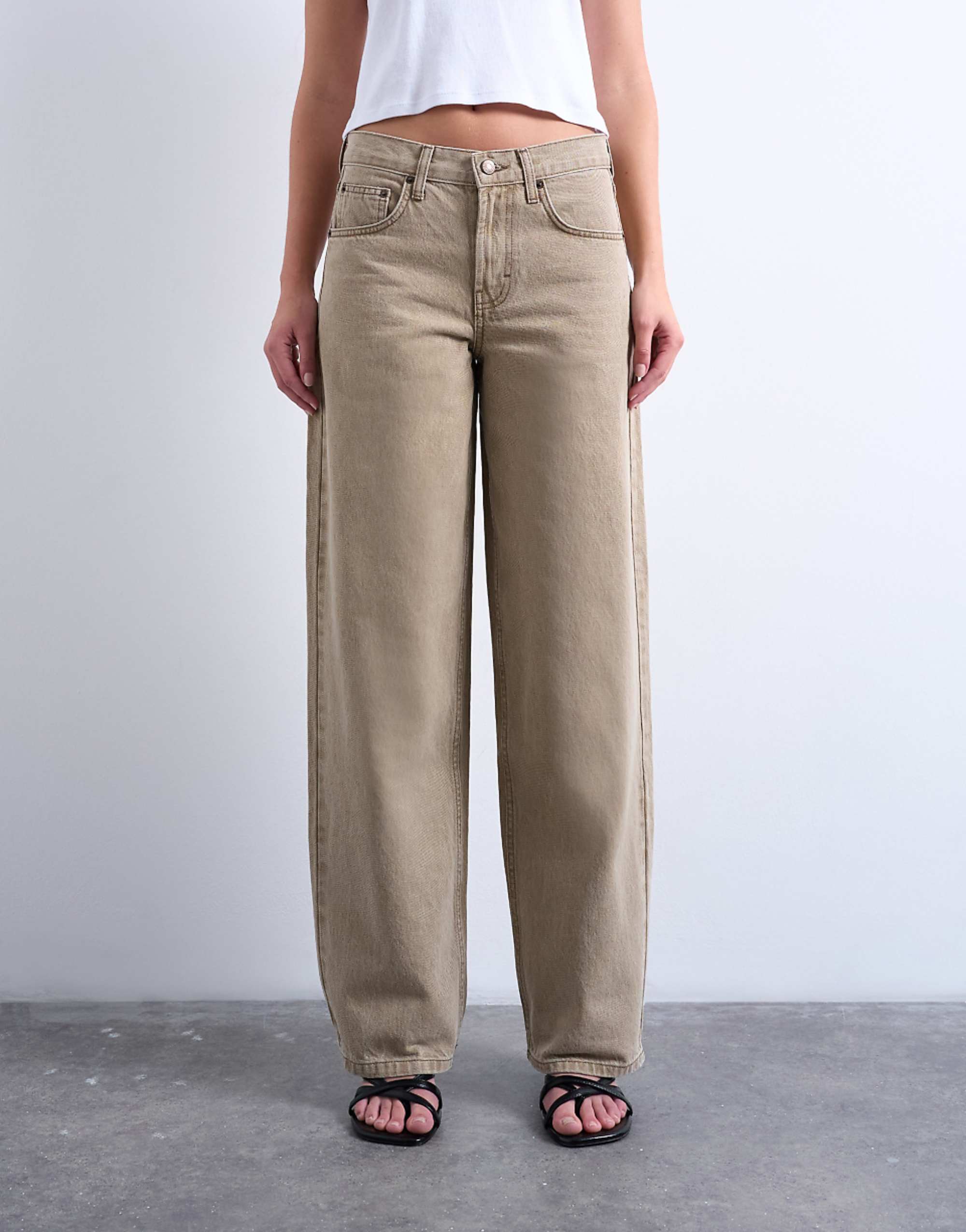 Topshop Cinch Low Rise Relaxed Jean in Latte