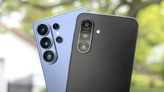 Galaxy A17 vs Galaxy S26 Ultra.