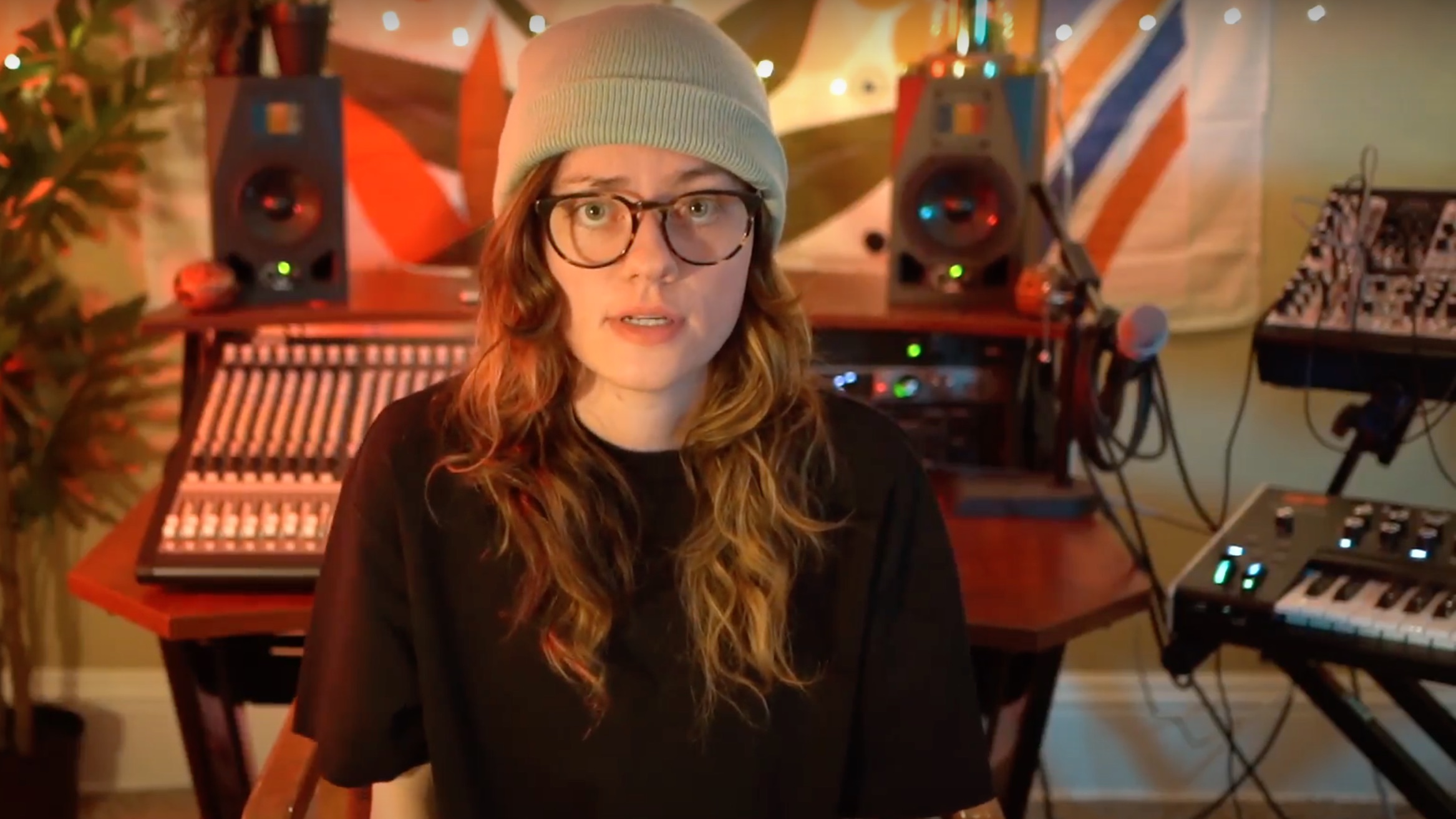 Sarah Longfield demos the Korg SoundLink