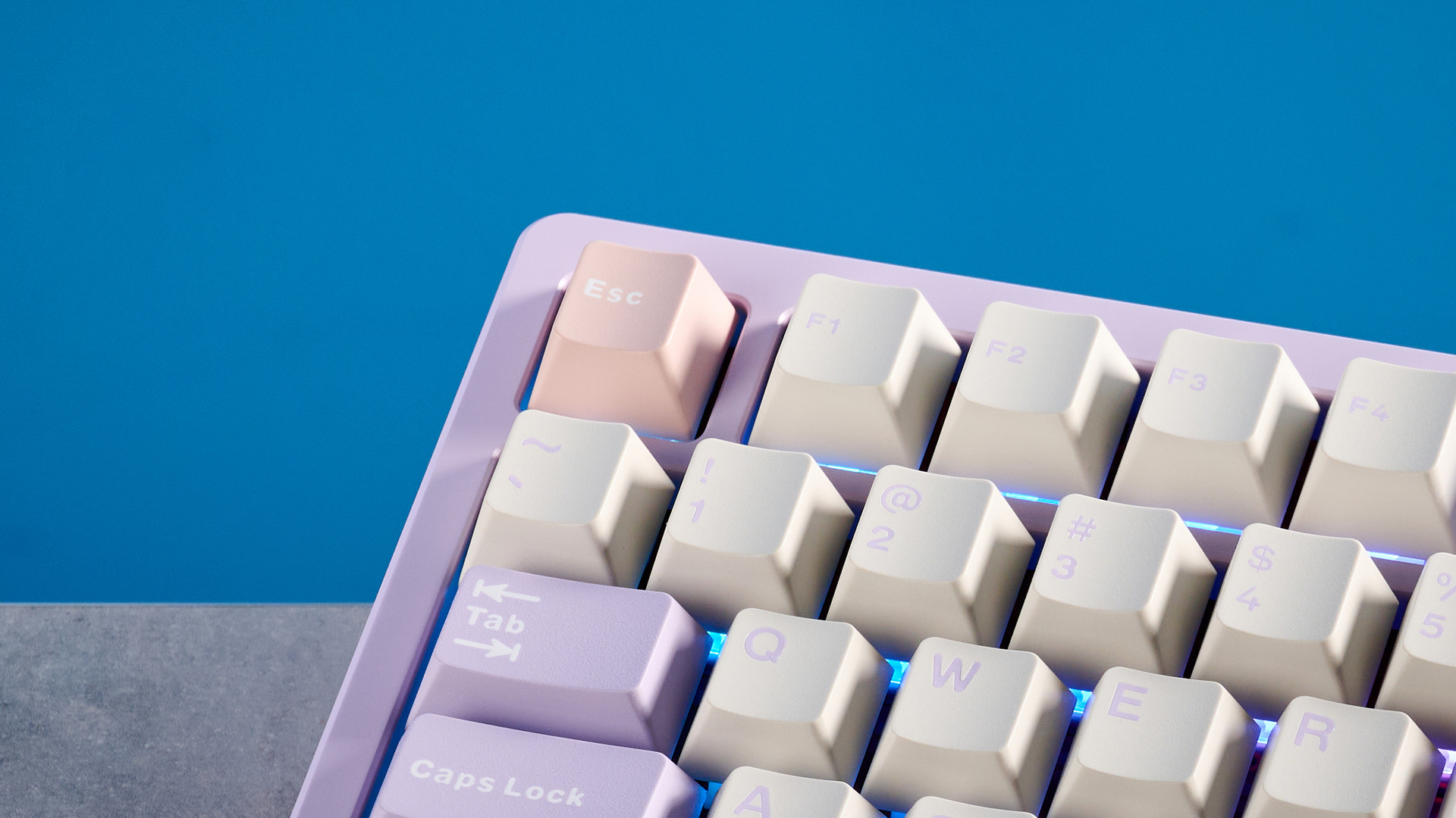 A purple Wobkey Rainy 75 Pro wireless mechanical keyboard with hot-swappable switches