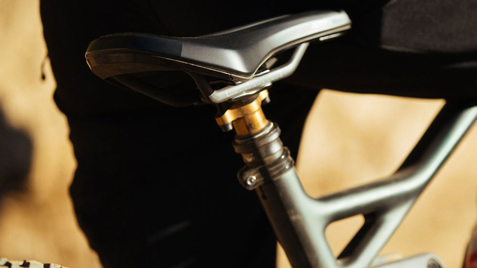 Fizik Terra Aidon X5 saddle fitted to a mountain bike
