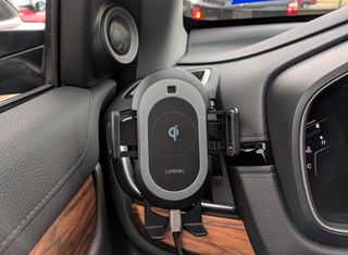 Bolt Smart Wireless Charging Car Mount