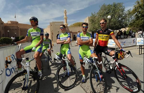 The Liquigas boys hanging out with Tom Boonen at the start.