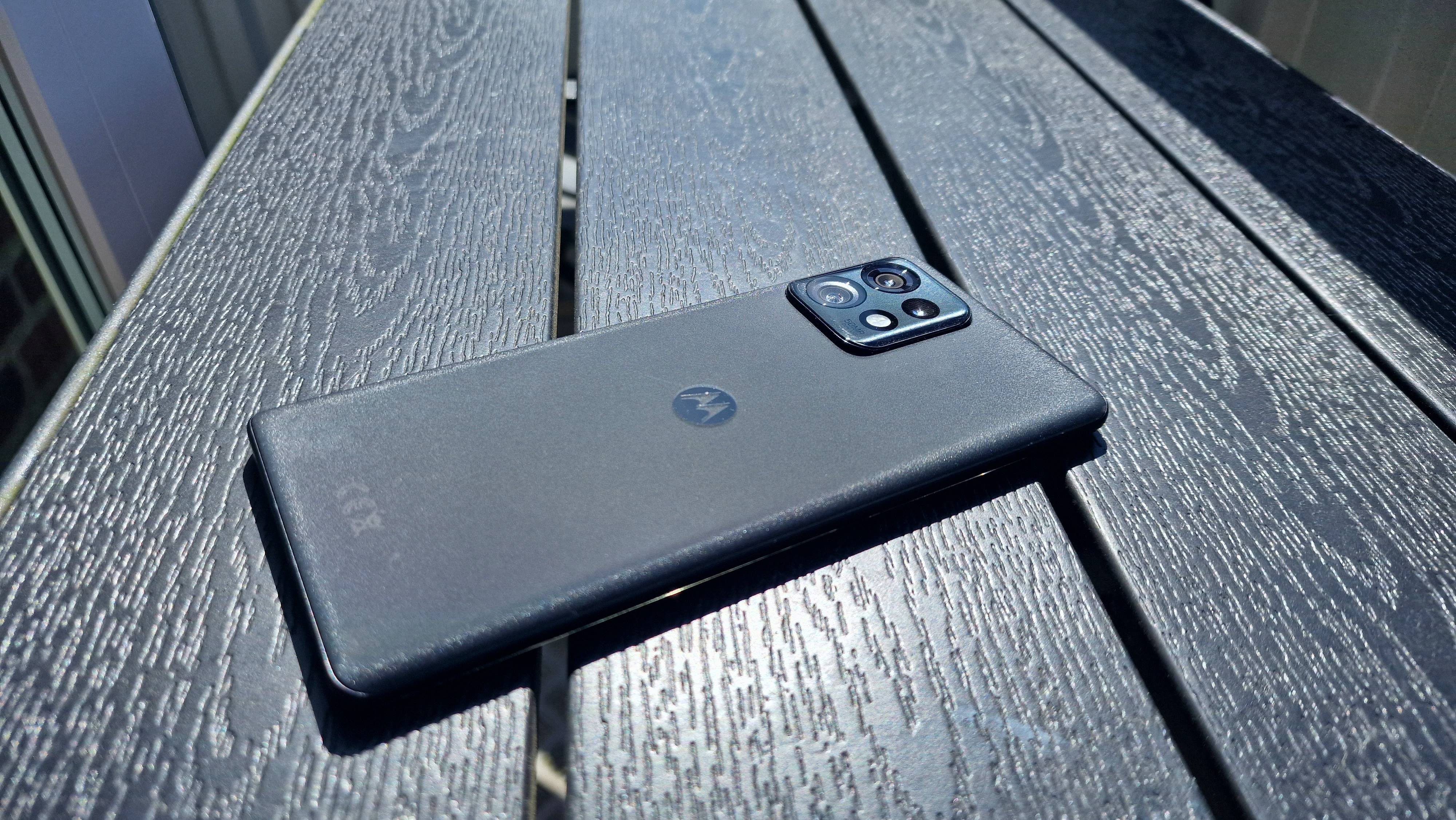 arvostelussa-oneplus-7-techradar