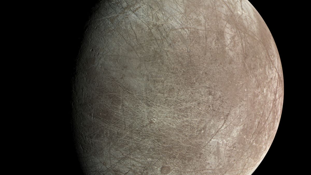A NASA Juno szondája lenyűgöző, nagy felbontású képeket készít a Jupiter jeges Europa-holdjáról