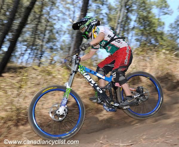 Lorena Dromundo took silver for Mexico