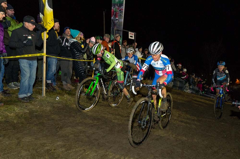 Katerina Nash (Luna Pro Team) stays in the saddle